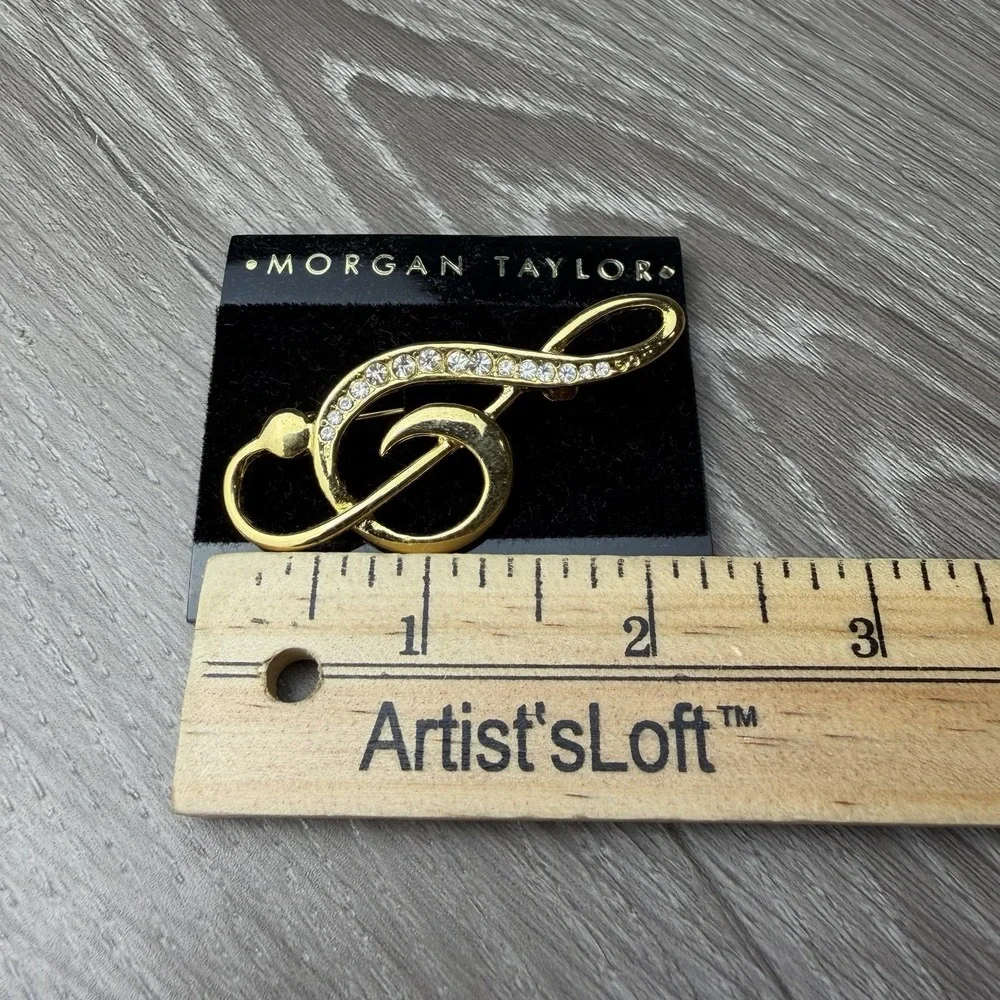 Vintage Morgan Taylor Gold Tone Treble Clef Brooch Rhinestone Music Note Pin
